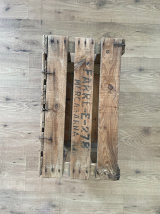 Caja de madera antigua