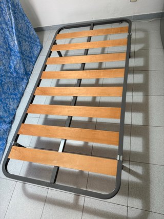Somier metálico con láminas de madera