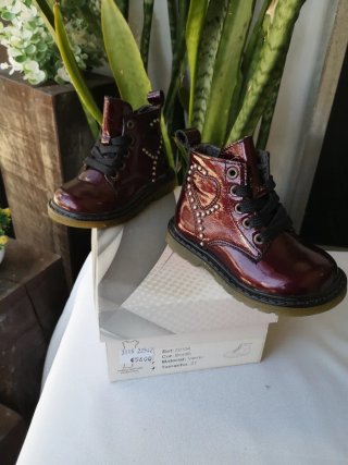 Botas Criança Tam. 21 Bordô Verniz