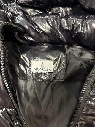 Chaqueta Moncler Negra Brillante