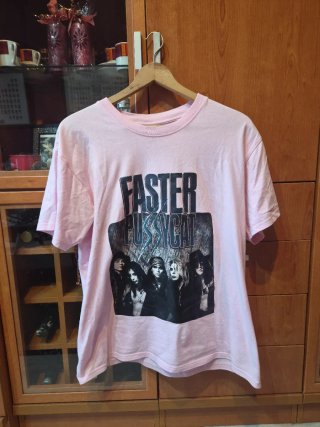 Camiseta Faster Pussycat