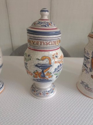 4 Botes de botica antiguos de cerámica