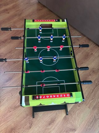 Futbolín de madera para niños