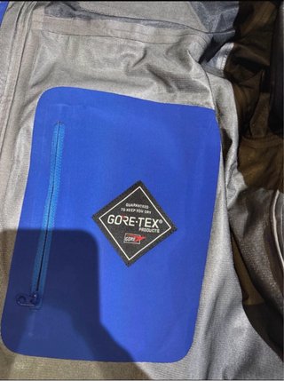 Chaqueta Supreme Gore-Tex Racing