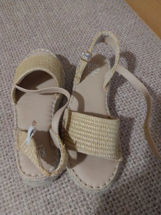 Sandalias cuña niña talla 35