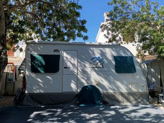 Caravana, precio imnegociable.