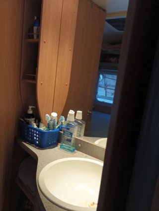 Caravana, precio imnegociable.