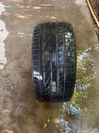 Neumático Bridgestone Runflat 275/40 R20