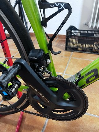 Bicicleta de carretera Cannondale carbono