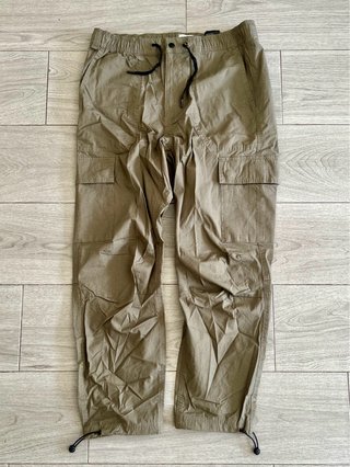 Pantalón Cargo Parachute H&M Khaki Talla M