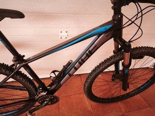 Bicicleta de Montaña Cube Attention 29