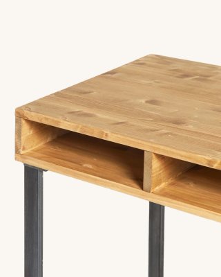 Scrivania Elma Hannun in legno e ferro