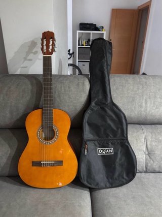 Guitarra Oqan Acústica con Funda