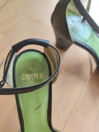 Zapatos de tacón negros Camper