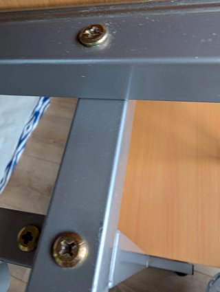 Mesa escritorio para ordenador  y silla madera