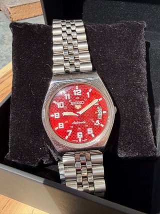 Reloj Seiko 5 Vintage Rojo original