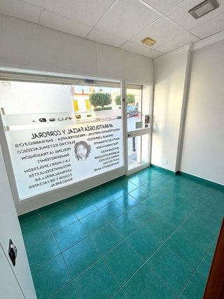 Local comercial en venta en Centro Ciudad - El Carmen en Vélez-Málaga