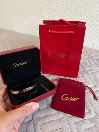 Pulsera Estilo Love Cartier de Acero Inoxidable