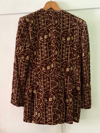 Chaqueta de Fiesta en Terciopelo Bordado