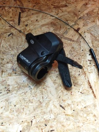 Grupo Shimano 3x9 y Pedales Wellgo