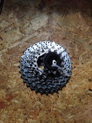 Grupo Shimano 3x9 y Pedales Wellgo