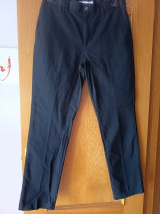 Pantalón chino negro de hombre