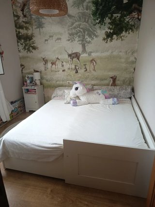 Cama nido, armario y mesita de noche