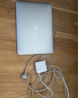 Apple MacBook Air 13 i5 4GB 128GB