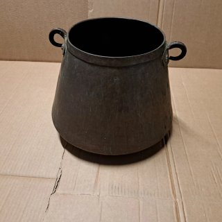 Olla de cobre antigua