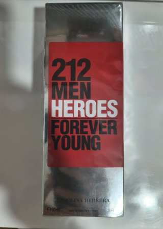 Colonia 212 Men Heroes Carolina Herrera