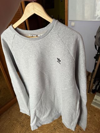 Sudadera Adidas gris