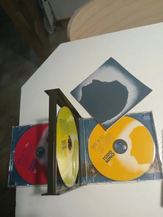 Lote 4 CDs: Nino Bravo, Raphael, Perales, Clayderm