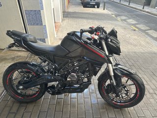 Moto Voge 125R Naked Negra