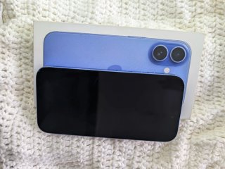 iPhone 16