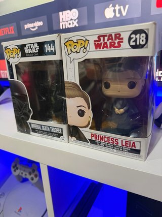 Funko Pop Star Wars Imperial Death Trooper y Leia