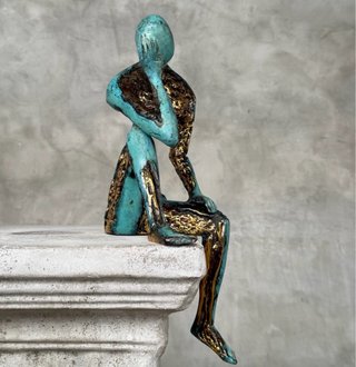 Impactante Escultura en Bronce de Hombre Pensativo