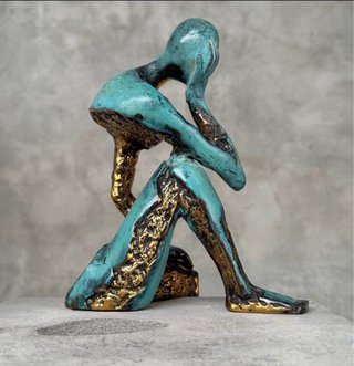 Impactante Escultura en Bronce de Hombre Pensativo