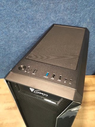 Caja Gaming Genesis IRID 513 ARGB Cristal