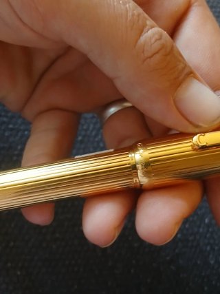 Penna stilografica con pennino in oro