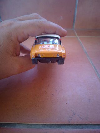 Citroen DS19 Scalextric 1:32 Naranja