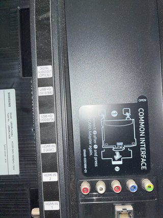 Televisor Samsung 50” LED 4K UHD