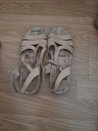 Sandalias Wonders Beige