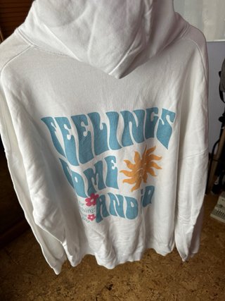 Sudadera blanca con sol sonriente