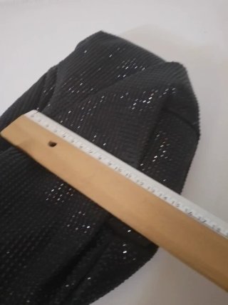 Bolso Zara negro apliques brillantes cadena dorada