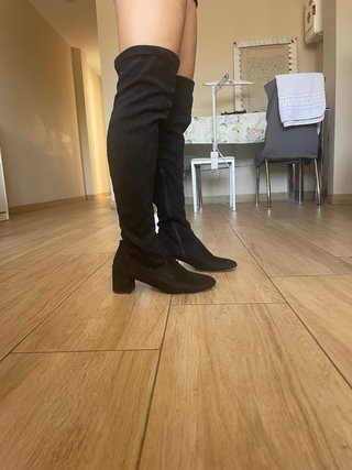 Botas altas negras talla 39