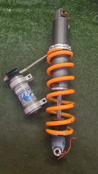 Amortiguador trasero 44 cm Fox Podium