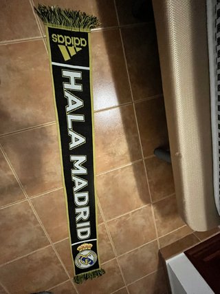 Bufanda Real Madrid Adidas Hala Madrid