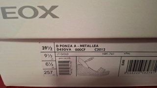 Sandalias Geox doradas cuña