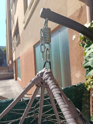 Sedia a uovo sospesa da esterno