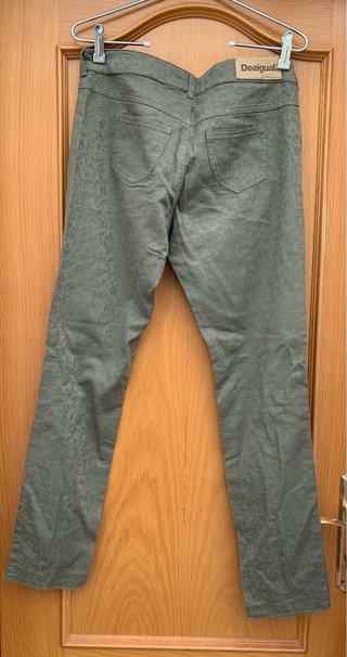 Pantalón Desigual Caqui